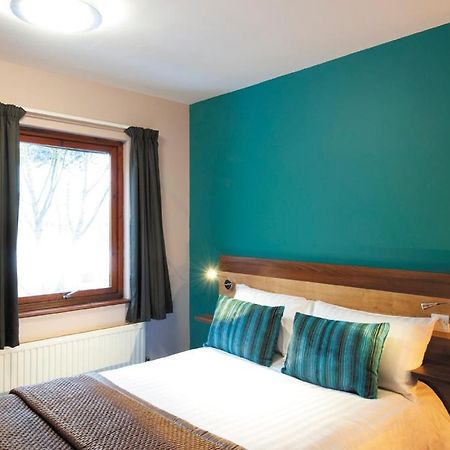 The Cedars Hotel Wokingham Værelse billede