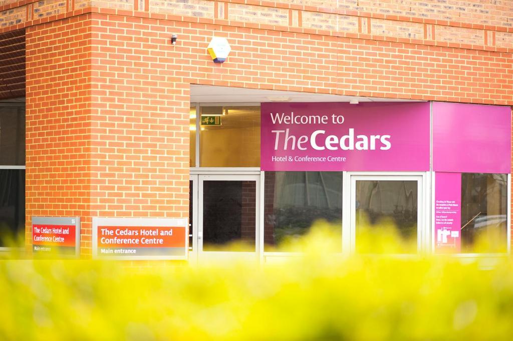 The Cedars Hotel Wokingham Eksteriør billede